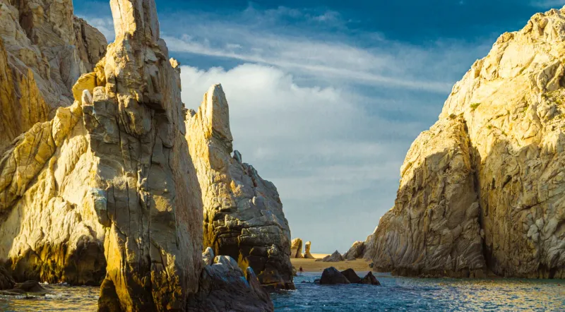 Something About Cabo Slows Your Clock Down — And Science Has a Pretty Good Explanation